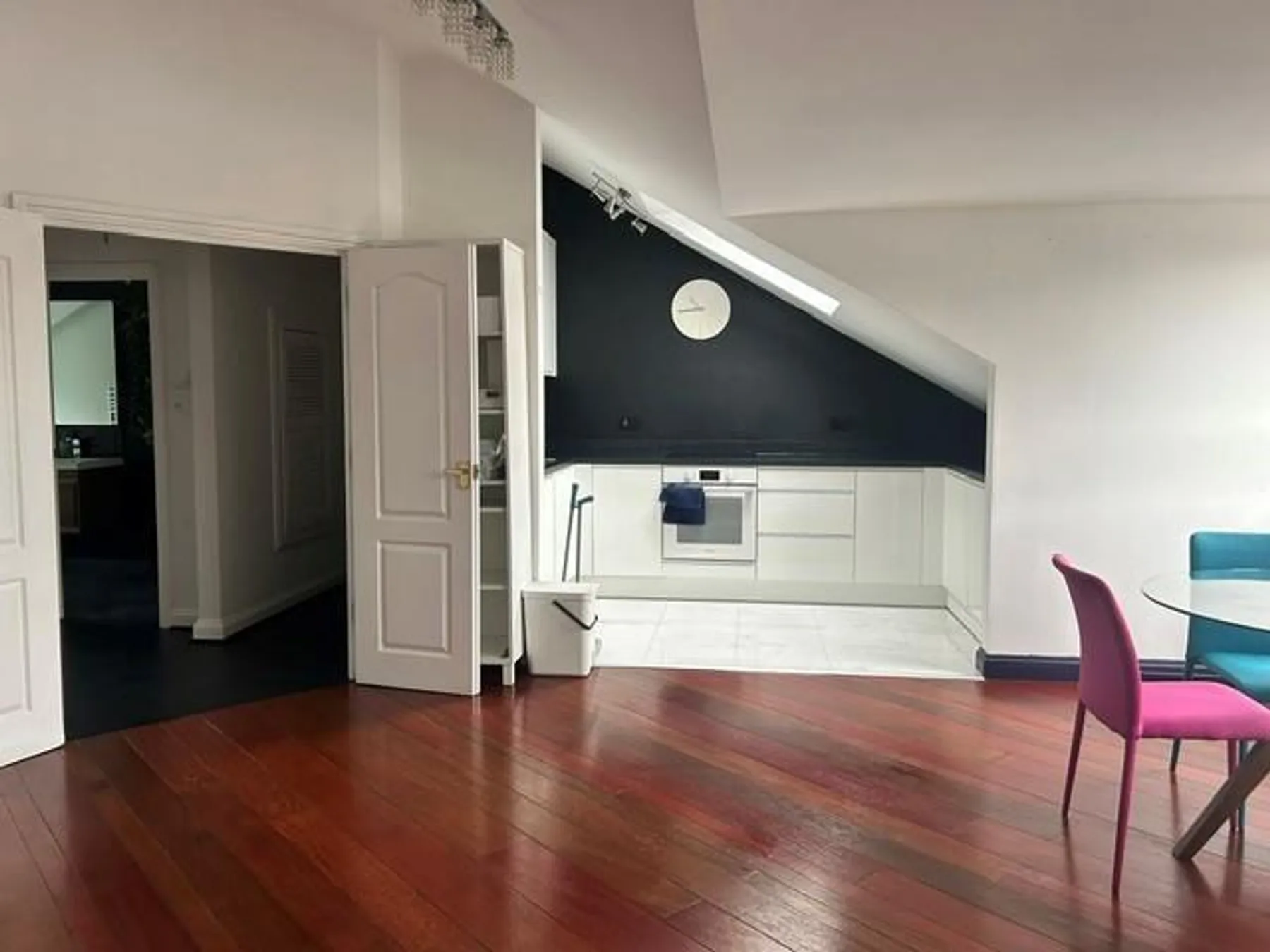 Flat Iona Crescent in Slough