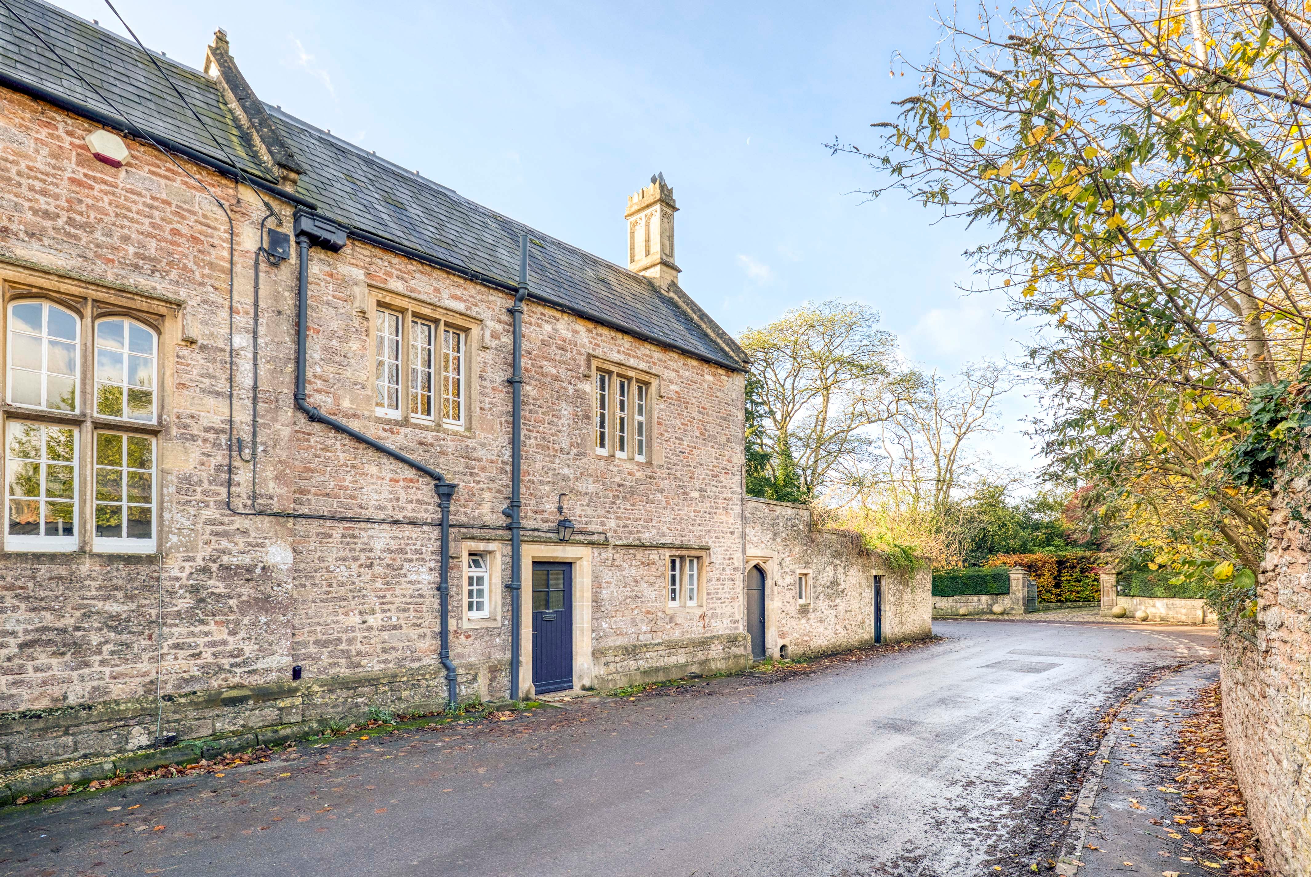House Riverside in Dinder