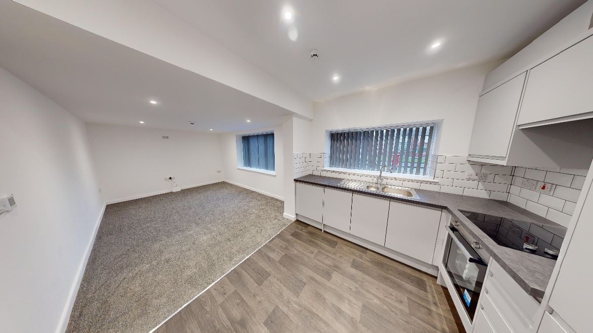 Flat Willerby Road in Hull
