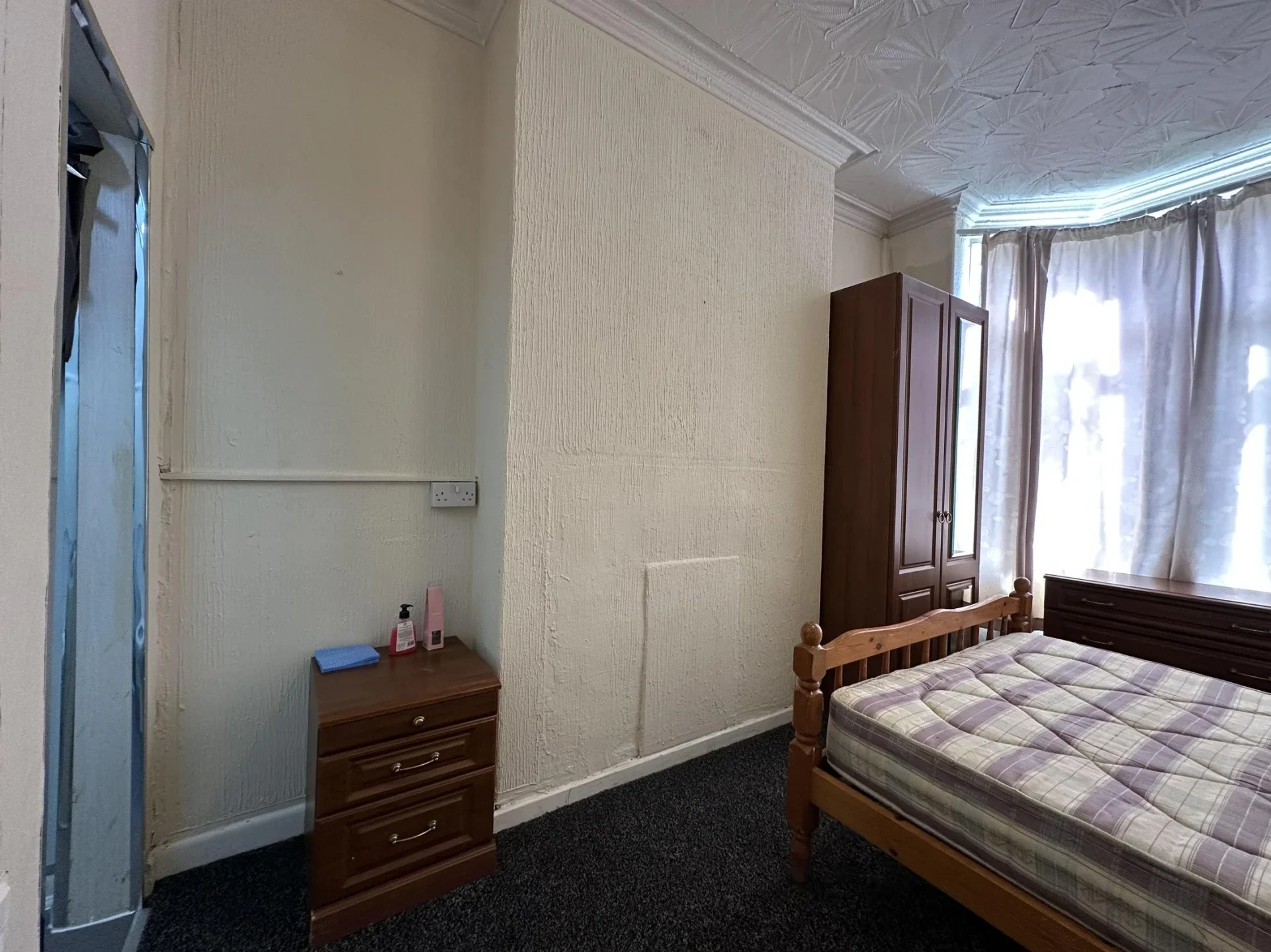 Room Underwood Lane in Crewe