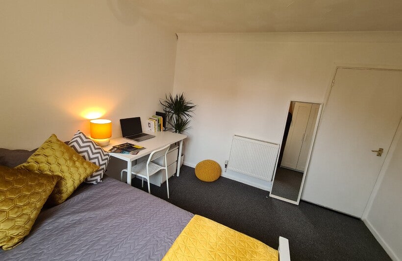 Room Kings Lane in Norwich