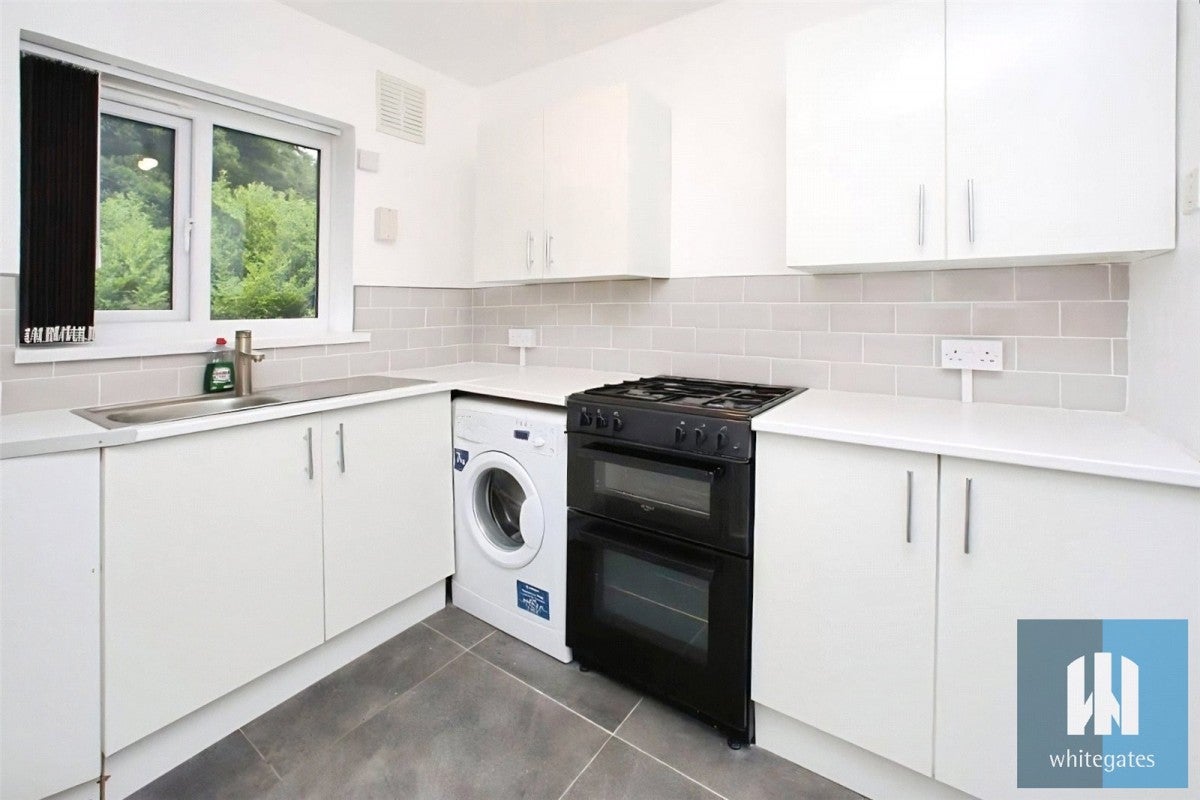 Flat Netherley Drive in Kirklees