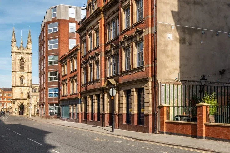 Flat Lowgate in Hull