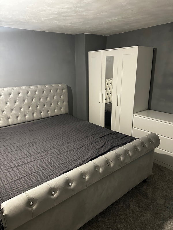 Room Elm Tree Avenue in Shirebrook