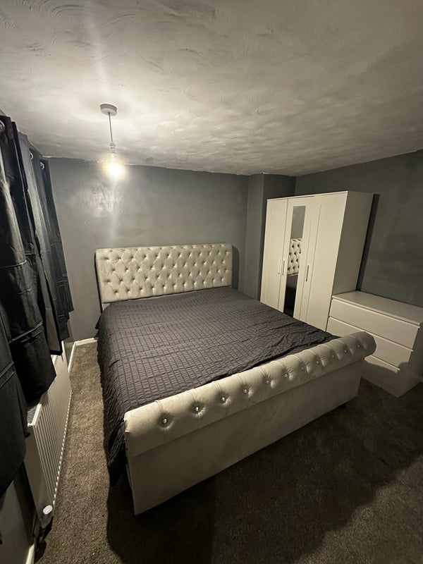 Room Elm Tree Avenue in Shirebrook