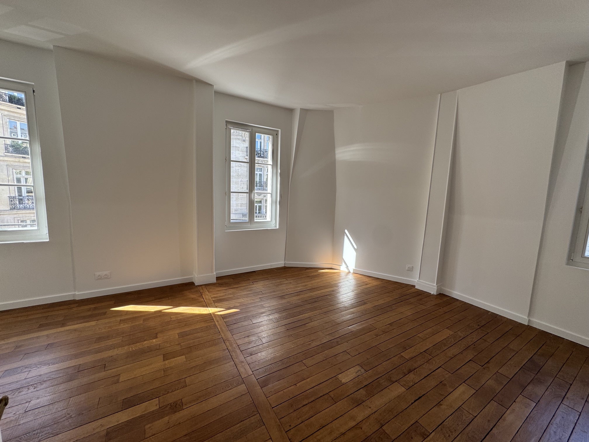 Flat Boulevard de Courcelles in Paris