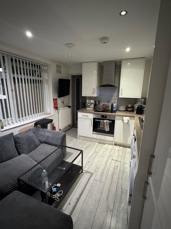 Room Clapham Road Estate in Greater London