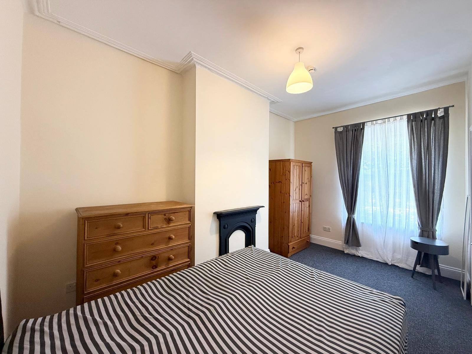 Flat Wesley Road in Leeds