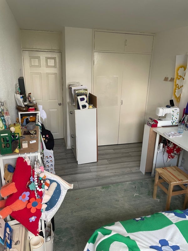 Room White Post Lane in Greater London