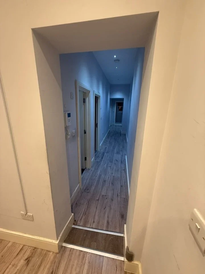 Flat Stuart Crescent in Greater London