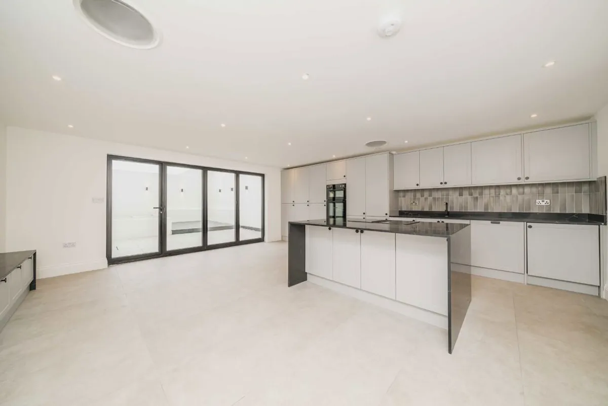 Flat Brighton Road in Greater London