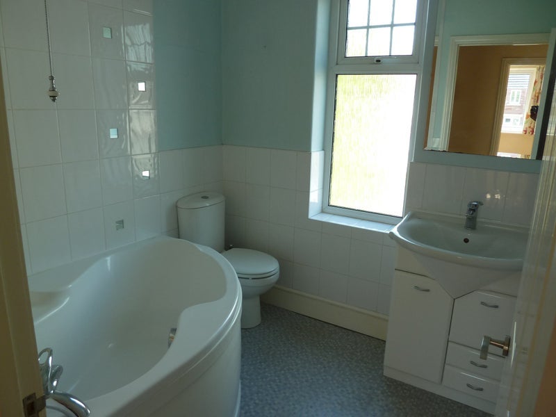 Room Muller Road in Bristol