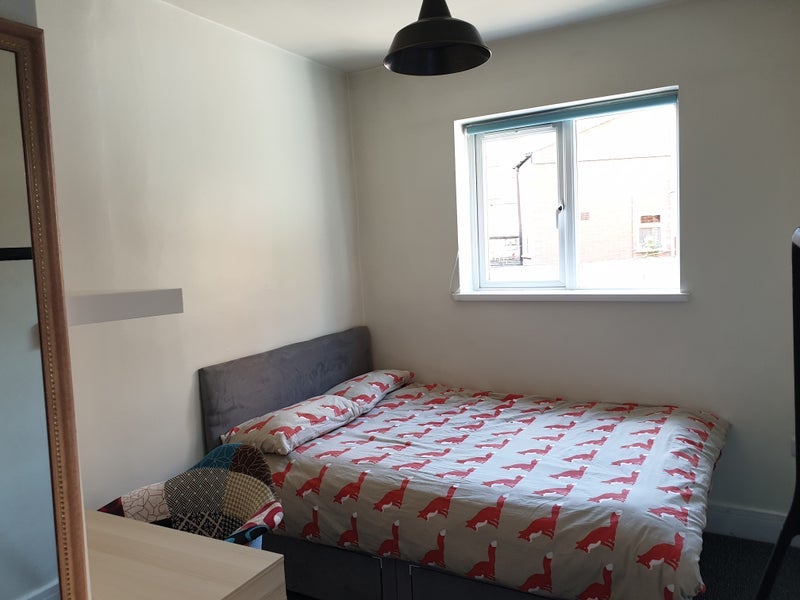 Room Colwick Road in Nottingham