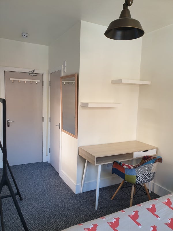 Room Colwick Road in Nottingham