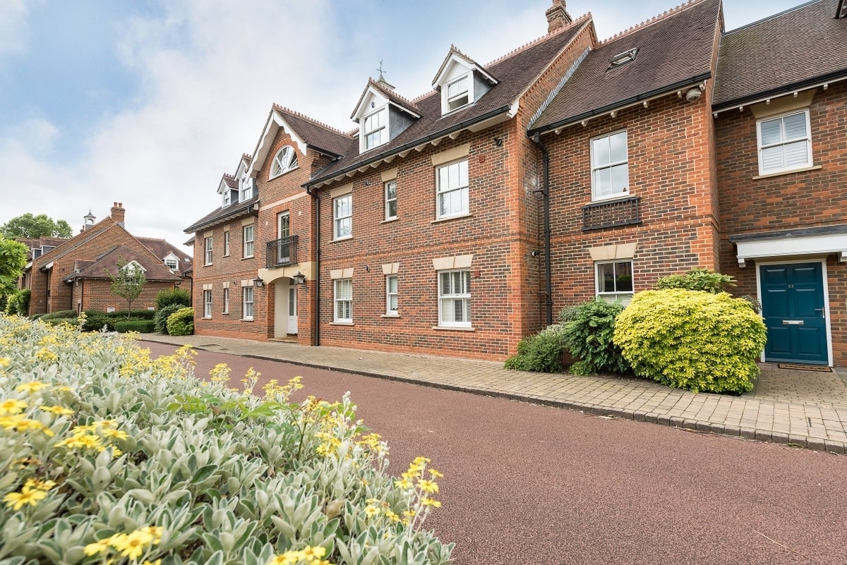 Flat Wethered Park in Marlow