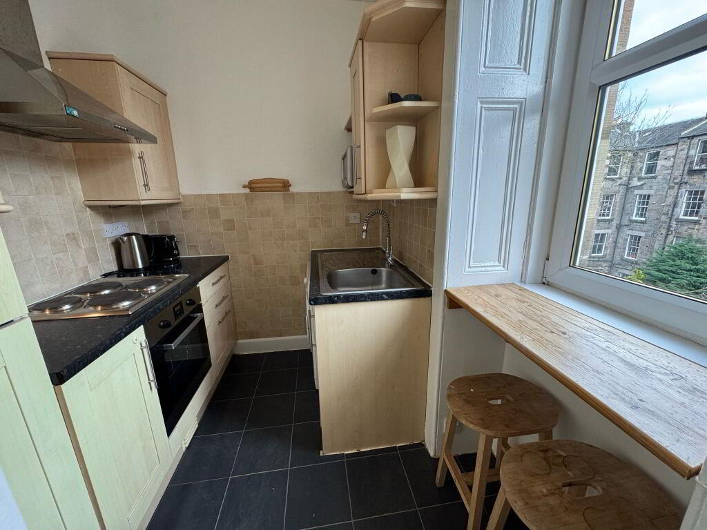 Flat New Mart Road in City of Edinburgh
