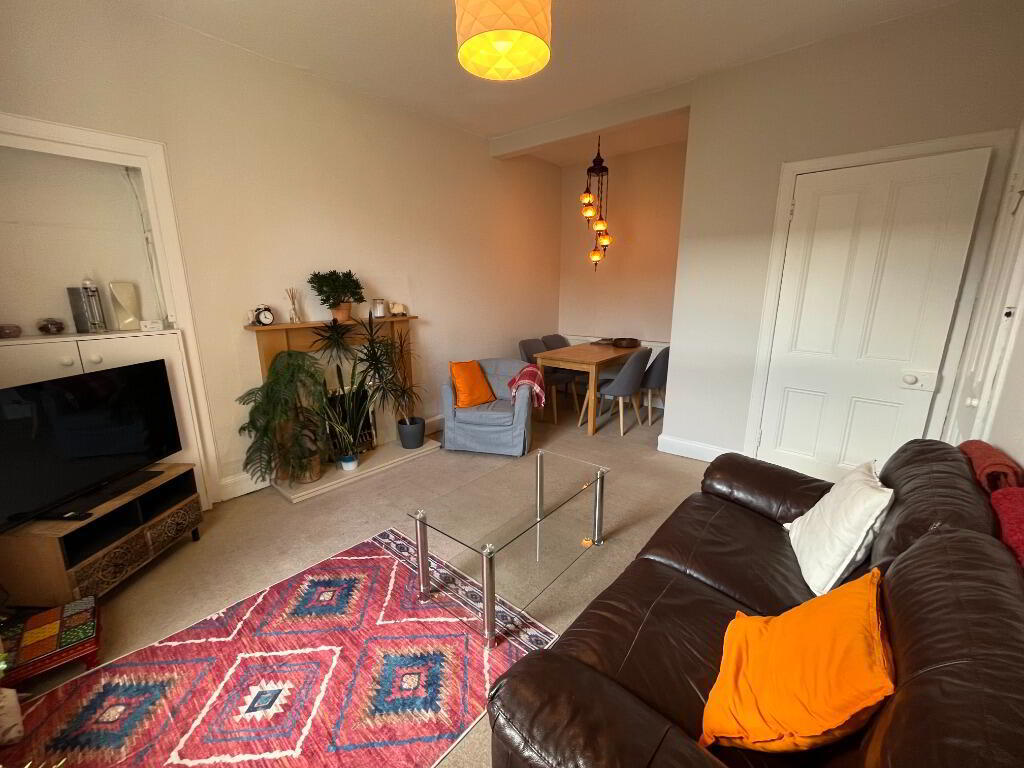 Flat New Mart Road in City of Edinburgh