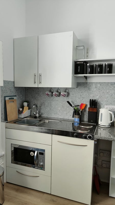 Room South Hill Park Gardens in Greater London