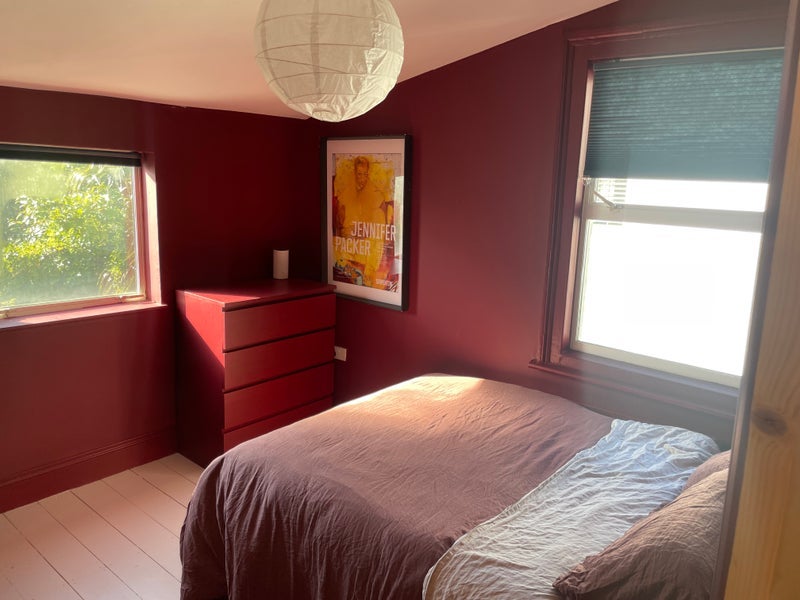 Room Earlsmead Road in Greater London
