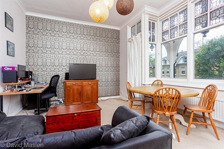 Flat Cromwell Road in Portslade by Sea