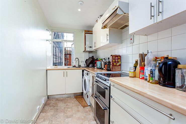 Flat Cromwell Road in Portslade by Sea