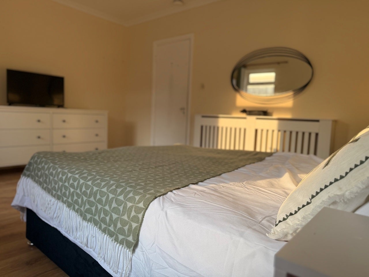 Room Anne of Cleves Road in Dartford