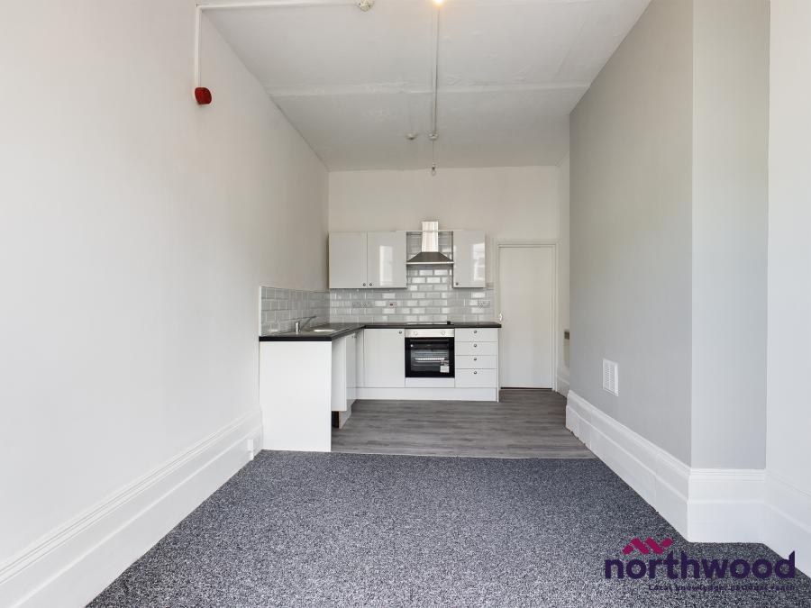 Flat Elphinstone Road in St Leonards