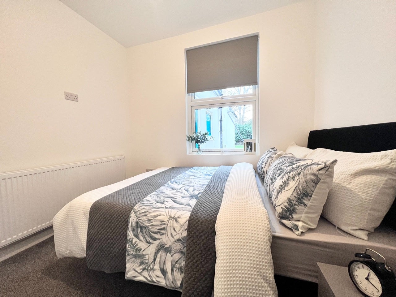 Room Muir Road in Maidstone