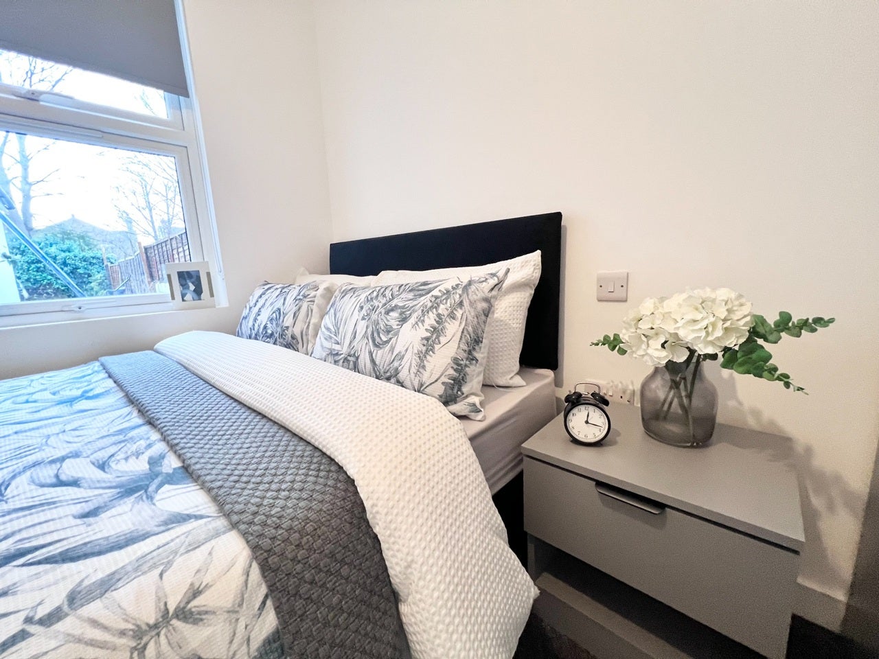 Room Muir Road in Maidstone