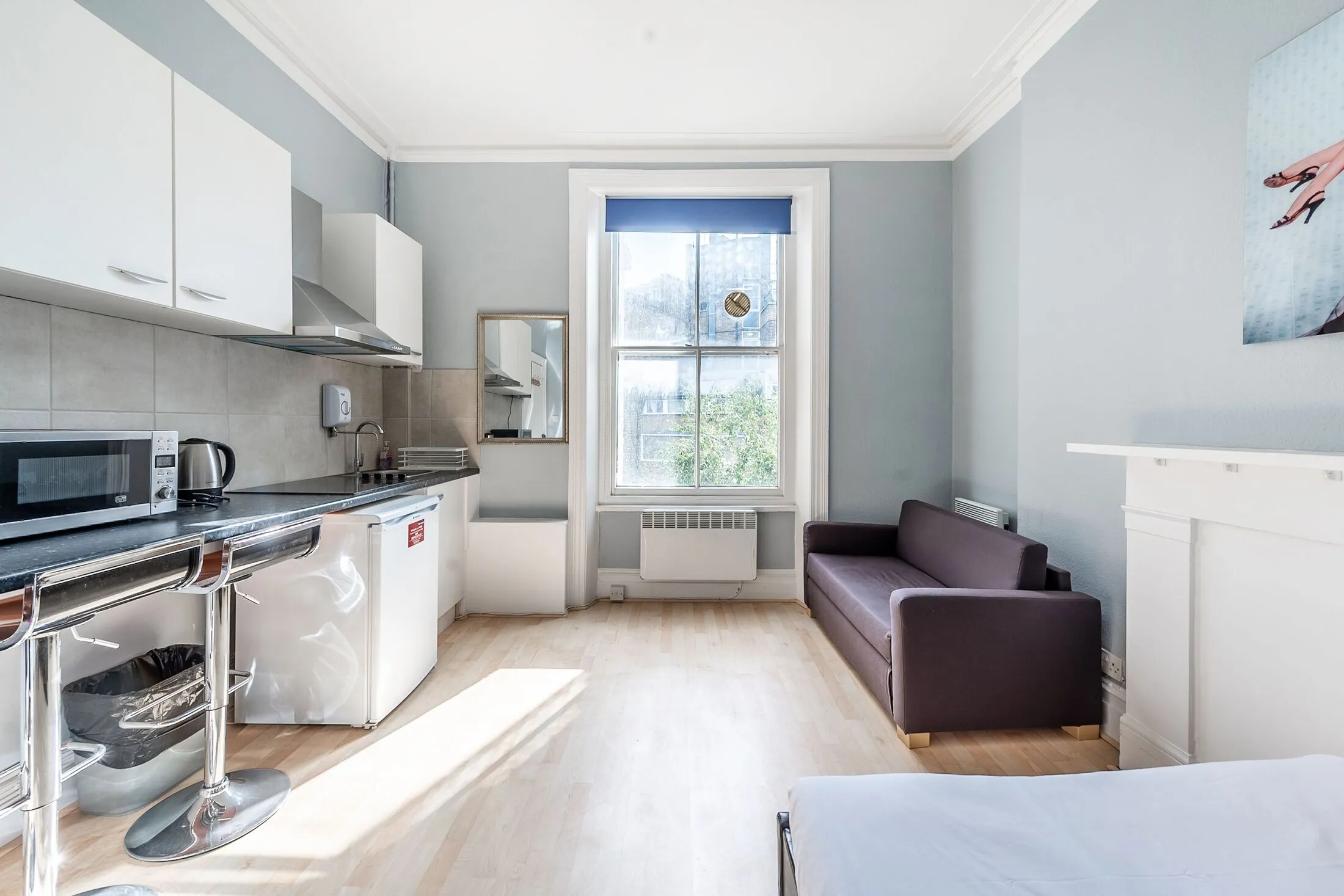 Flat Marloes Road in Greater London