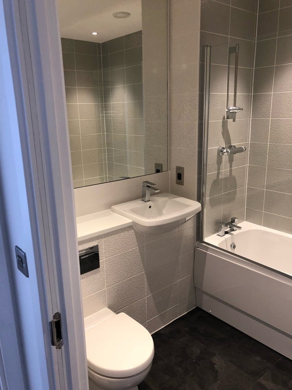 Flat Rolfe Terrace in Greater London