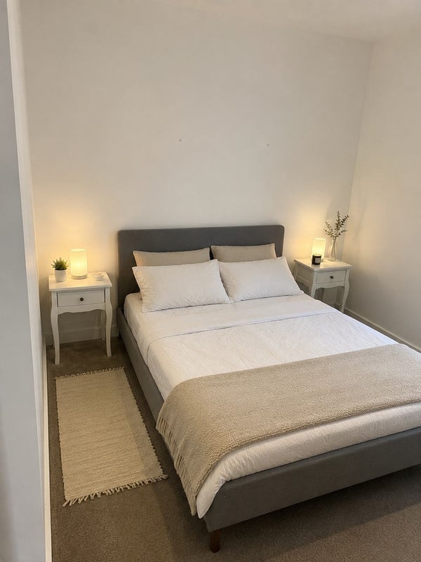Room Woolwich High Street in Greater London