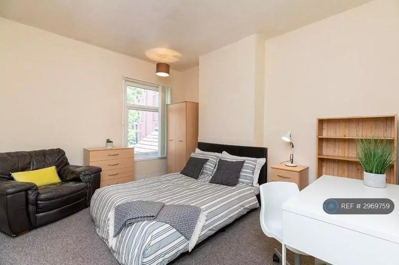 Room White Friars Street in Coventry