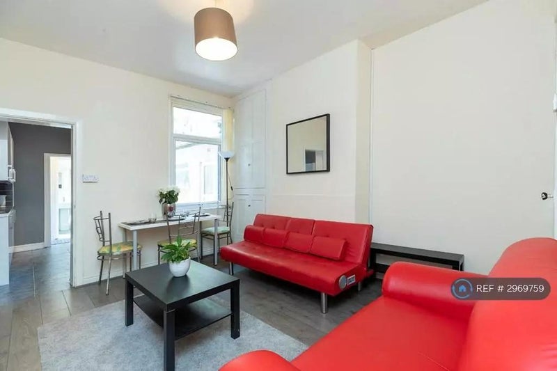 Room White Friars Street in Coventry