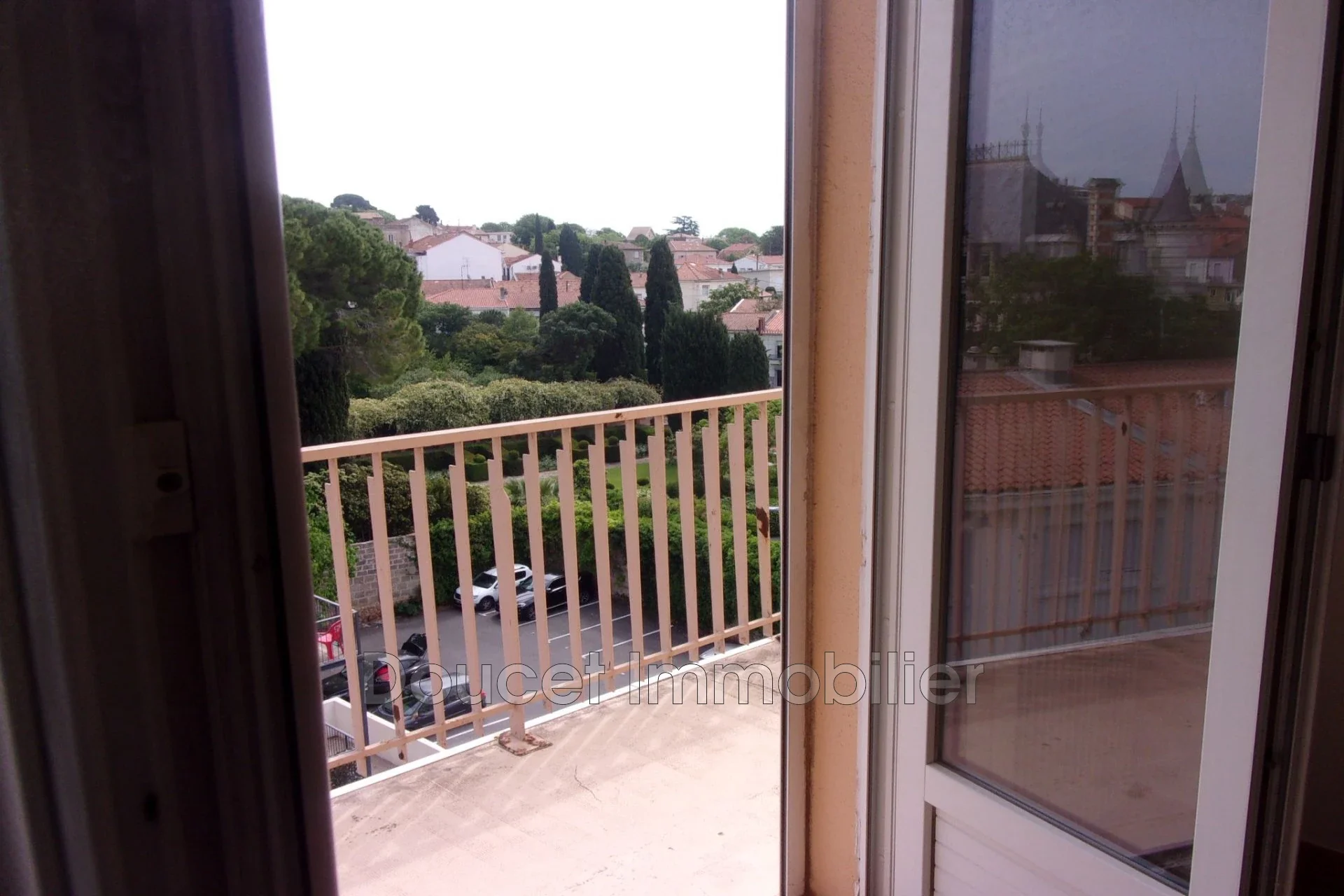 Flat Avenue de Béziers in Valros