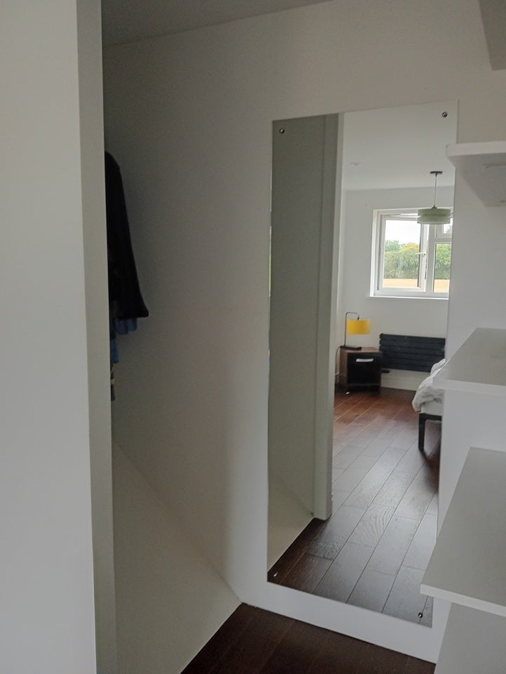 Room West Shaw in Dartford