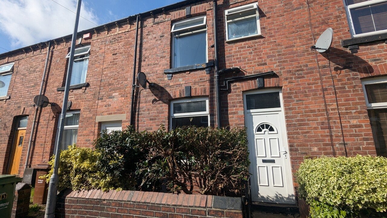 House Carlton Street in Wakefield