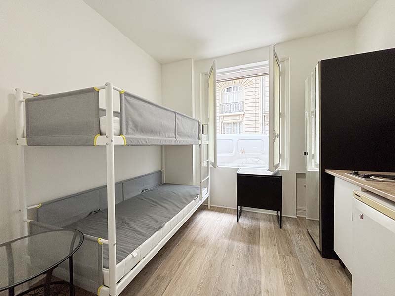 Appartement Rue Octave Feuillet à Paris
