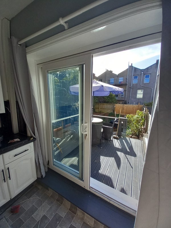 Room Dalrymple Road in Bristol