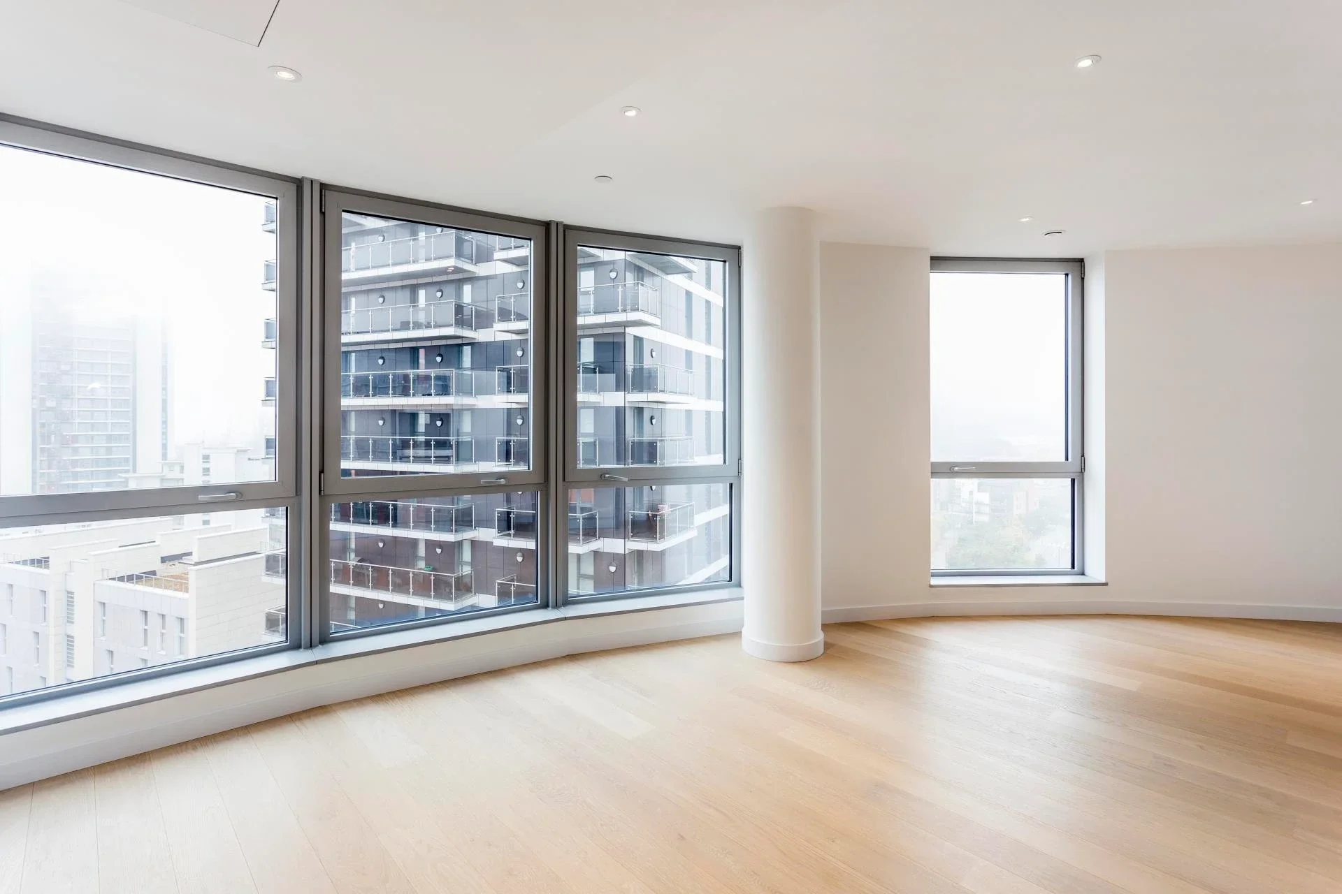 Flat Dominion Walk in Greater London