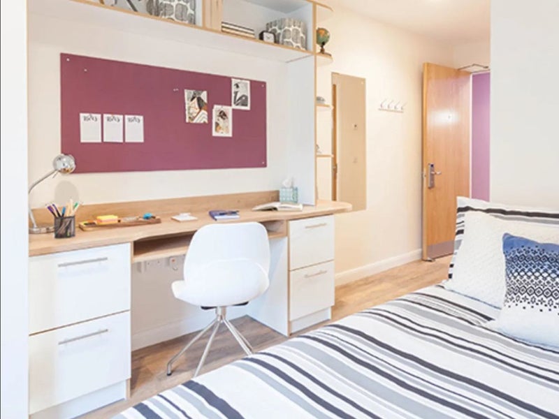 Room Hanover Square in Newcastle upon Tyne