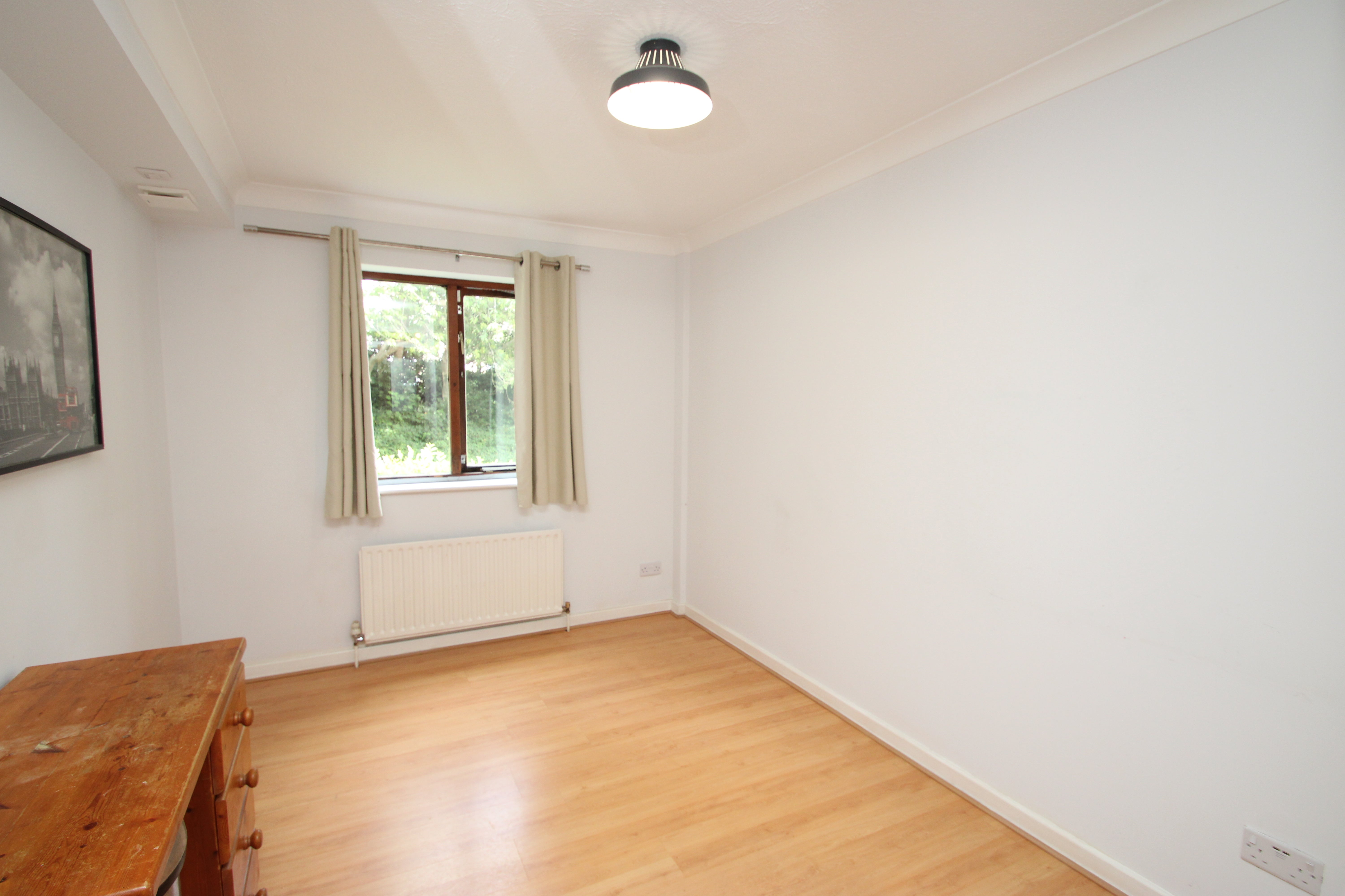 Flat Campion Close in Greater London