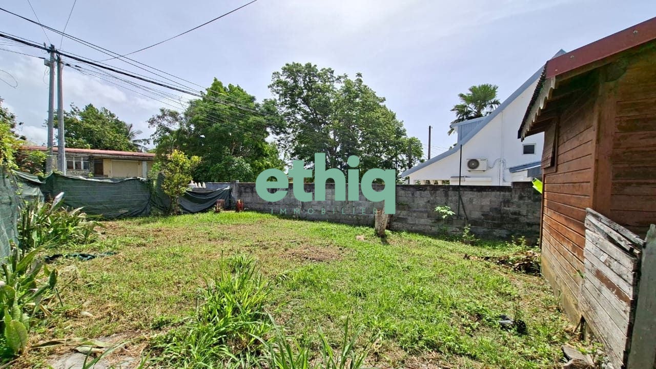 House Chemin de Blonde in Petit-Bourg