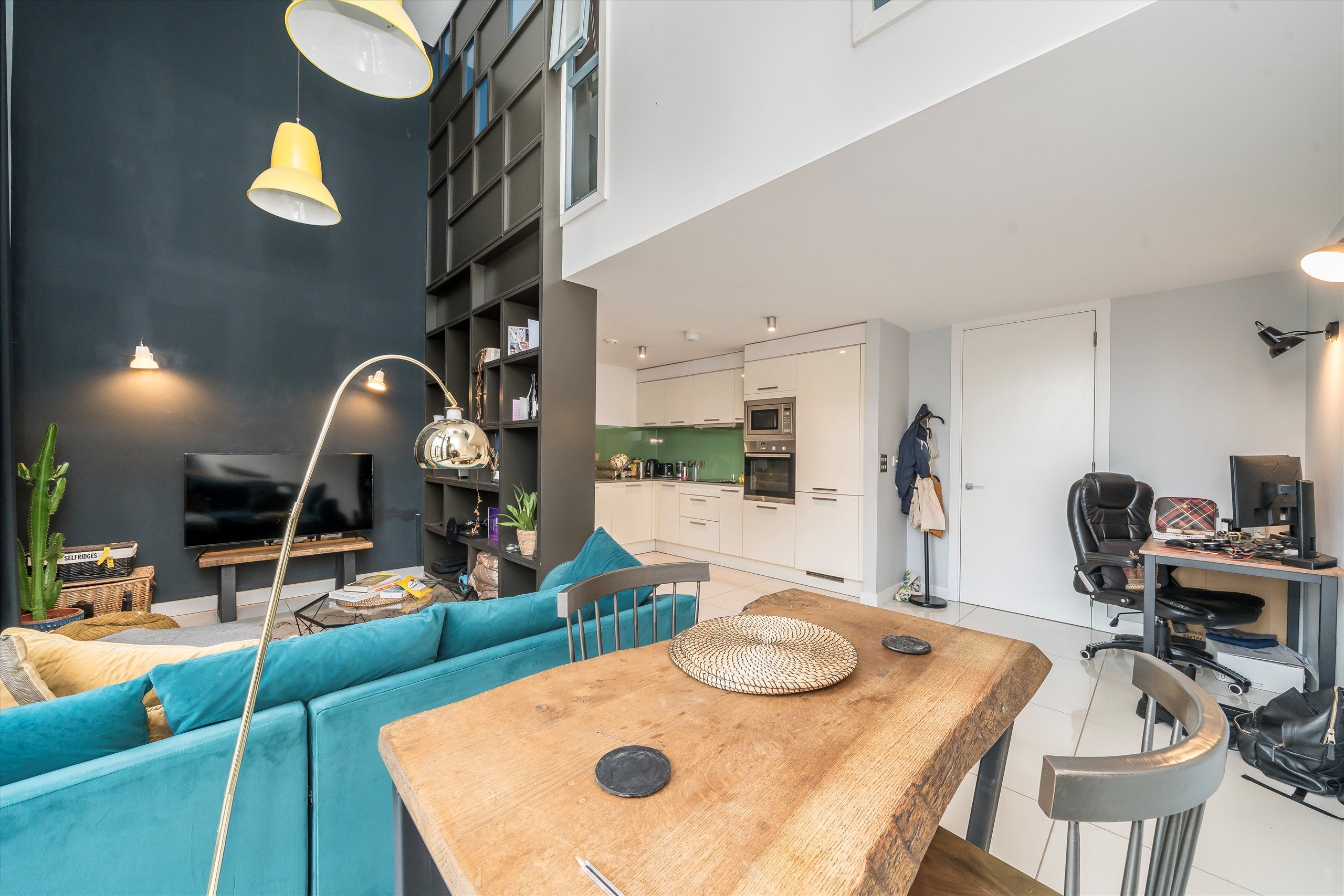 Flat Richmond Road in Greater London