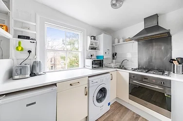 Flat Shirland Mews in City of Westminster