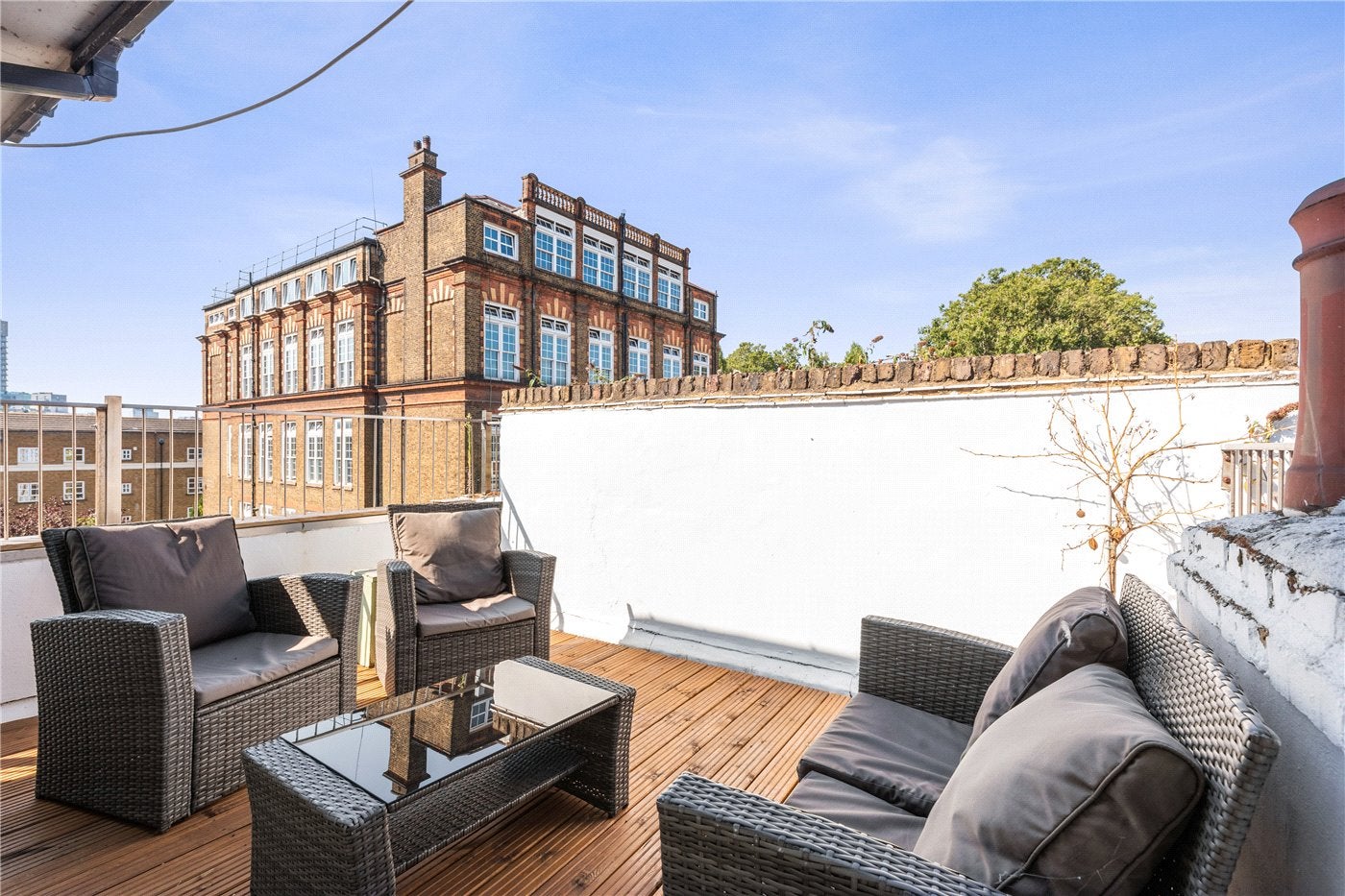 Flat Wood Close in Greater London