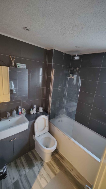 Room Tooley Street in Greater London