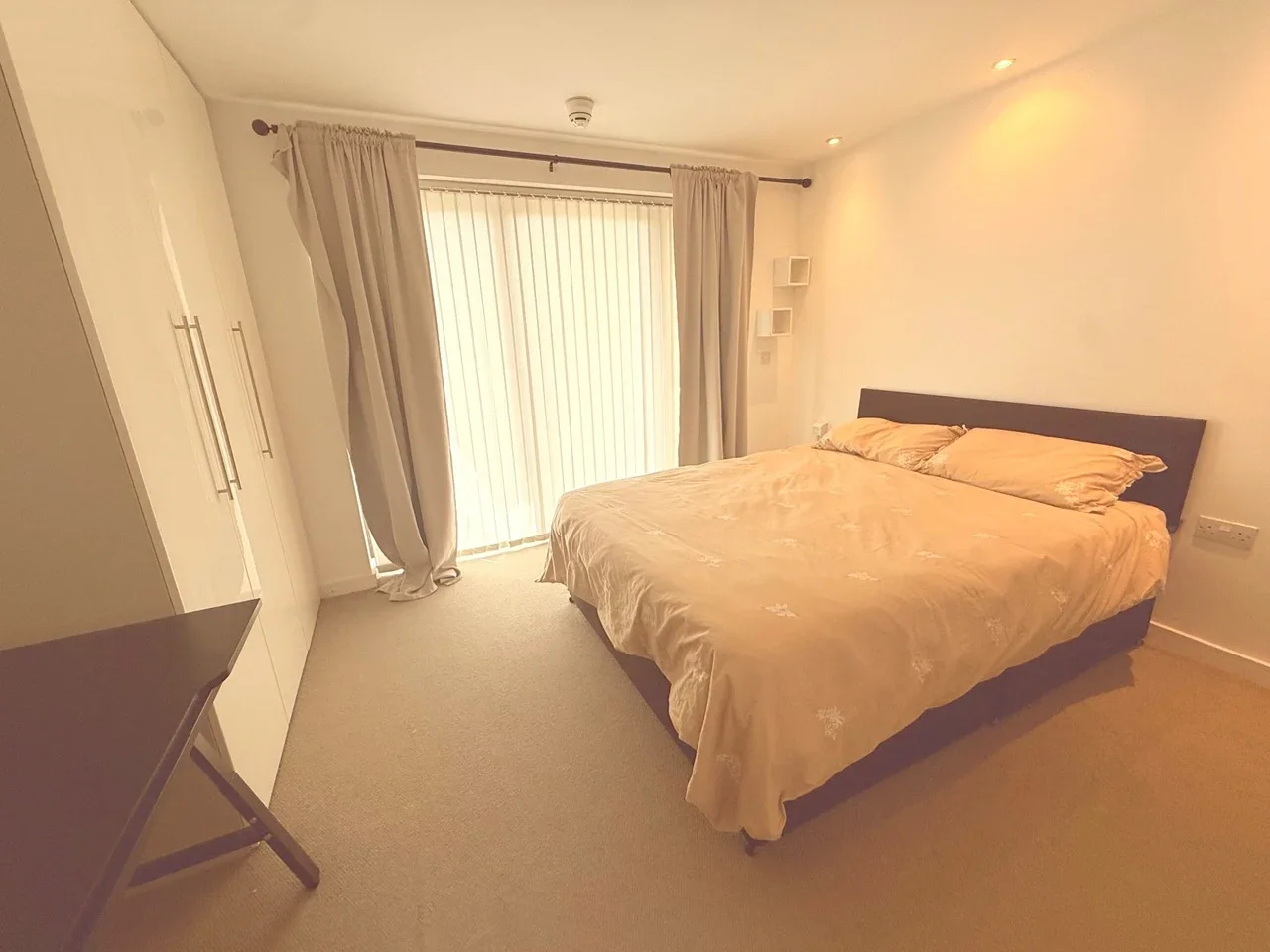 Flat Granville Road in Greater London