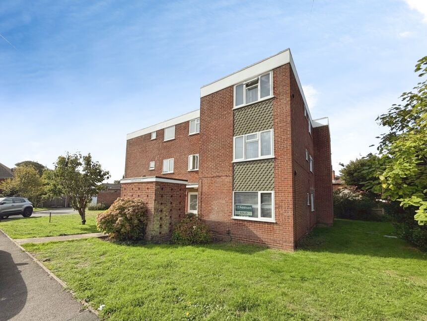 Flat Havelock Road in Fareham