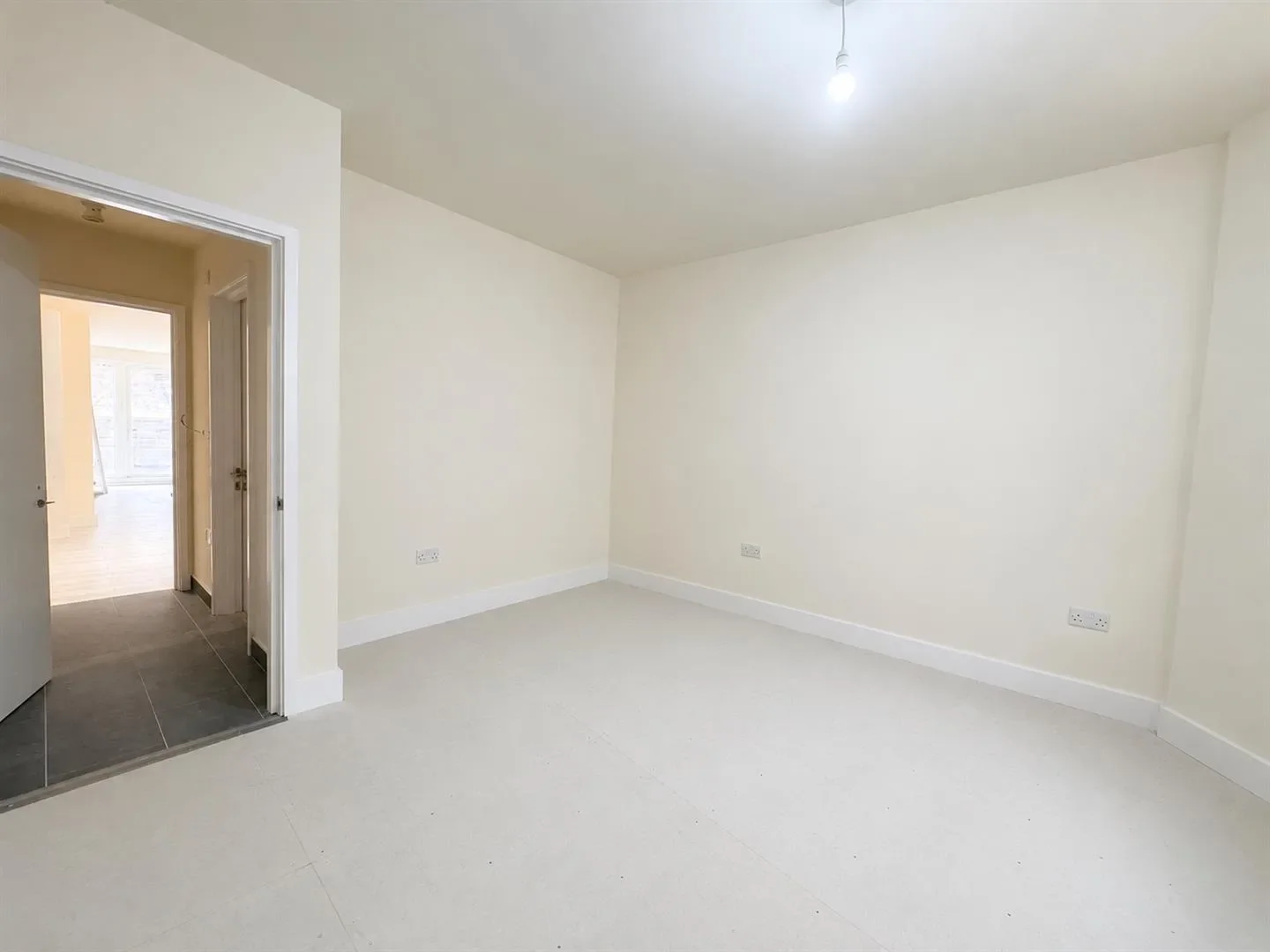 Flat Crouch Hill in Greater London